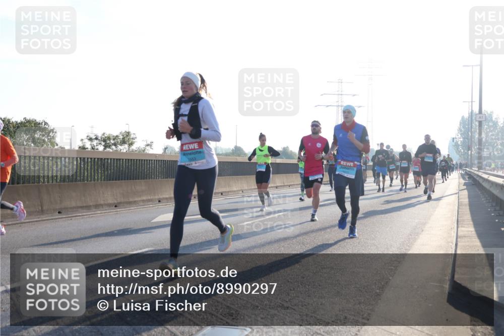 03.10.2025 - Köhlbrandbrückenlauf Luisa Fischer http://msf.ph/oto/8990297 03.10.2025 10:14:12 Position 3 1553 meine-sportfotos.de