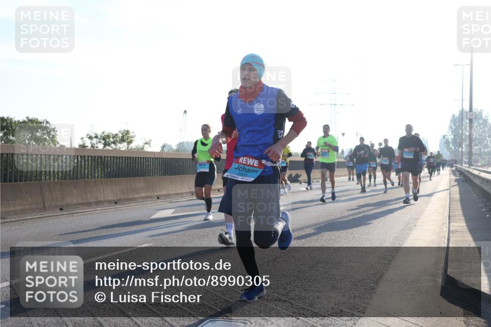 03.10.2025 - Köhlbrandbrückenlauf Luisa Fischer http://msf.ph/oto/8990305 03.10.2025 10:14:13 Position 3 2955 meine-sportfotos.de