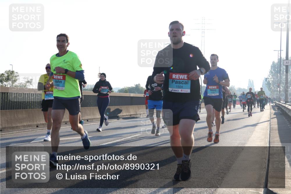 03.10.2025 - Köhlbrandbrückenlauf Luisa Fischer http://msf.ph/oto/8990321 03.10.2025 10:14:15 Position 3 1182, 1504, 3181, 1 meine-sportfotos.de