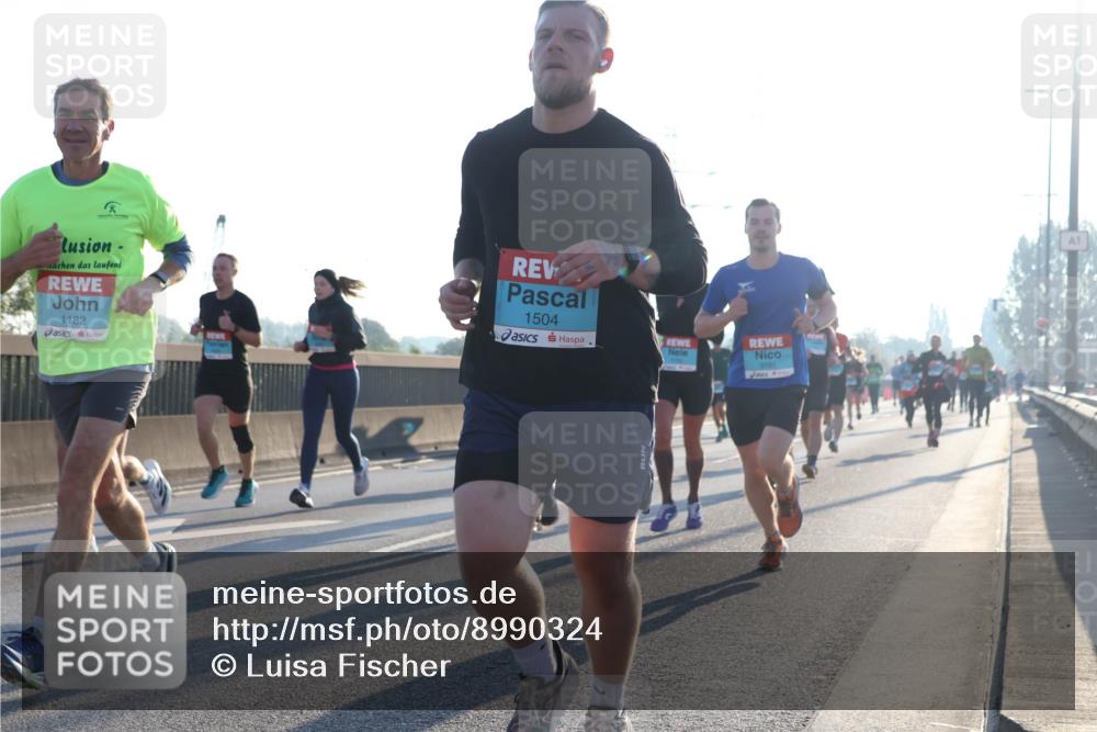 03.10.2025 - Köhlbrandbrückenlauf Luisa Fischer http://msf.ph/oto/8990324 03.10.2025 10:14:16 Position 3 1182, 1504, 3181, 1 meine-sportfotos.de