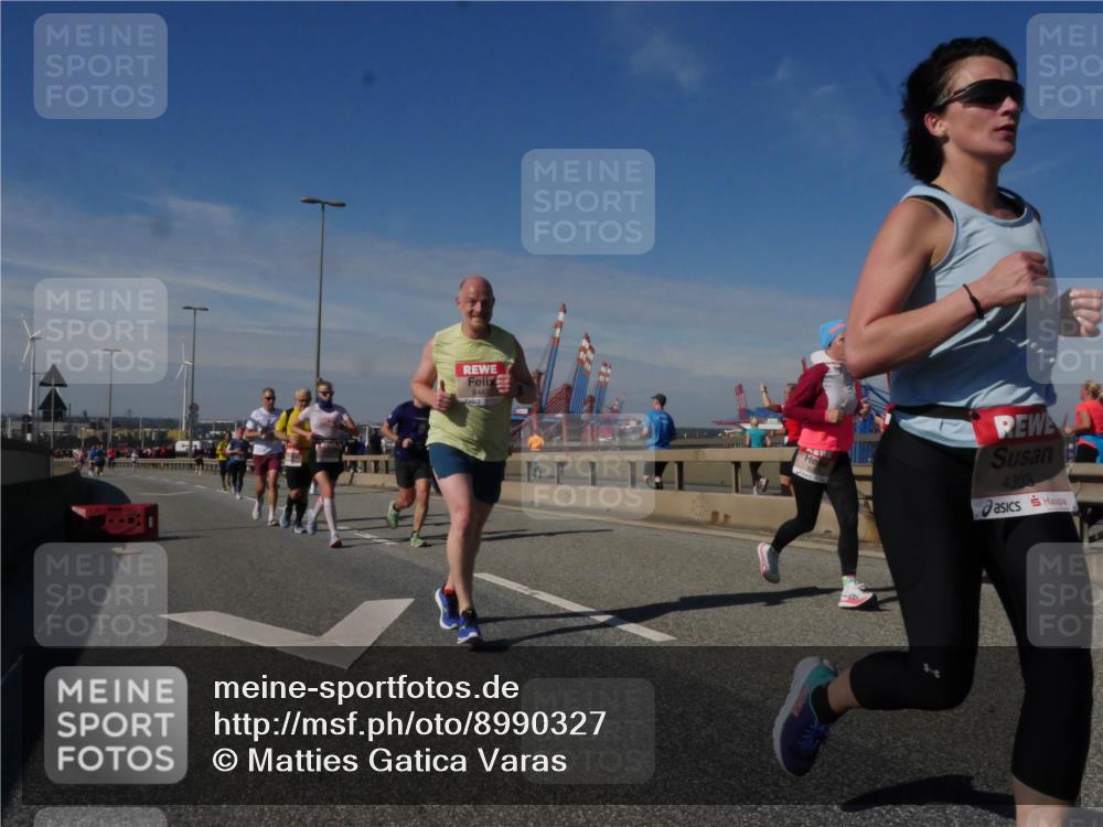 03.10.2025 - Köhlbrandbrückenlauf Matties Gatica Varas http://msf.ph/oto/8990327 03.10.2025 12:39:43 Position 2 6447, 4303 meine-sportfotos.de
