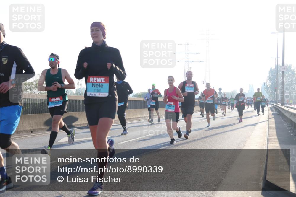 03.10.2025 - Köhlbrandbrückenlauf Luisa Fischer http://msf.ph/oto/8990339 03.10.2025 10:14:18 Position 3 1152, 1 meine-sportfotos.de