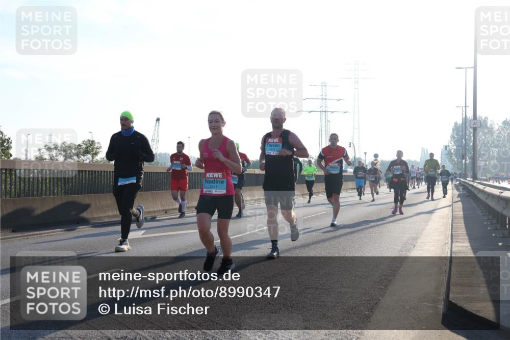 03.10.2025 - Köhlbrandbrückenlauf Luisa Fischer http://msf.ph/oto/8990347 03.10.2025 10:14:19 Position 3 3251, 1274 meine-sportfotos.de