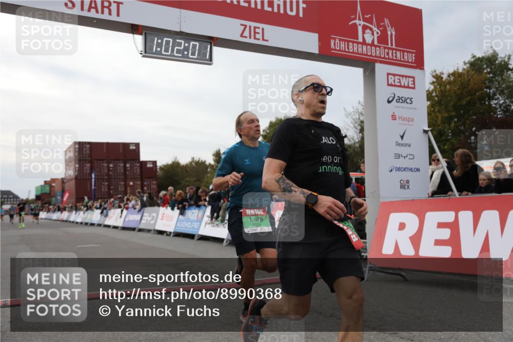 03.10.2025 - Köhlbrandbrückenlauf Yannick Fuchs http://msf.ph/oto/8990368 03.10.2025 16:01:59 Ziel 7204, 7299, 9145, 9324 meine-sportfotos.de