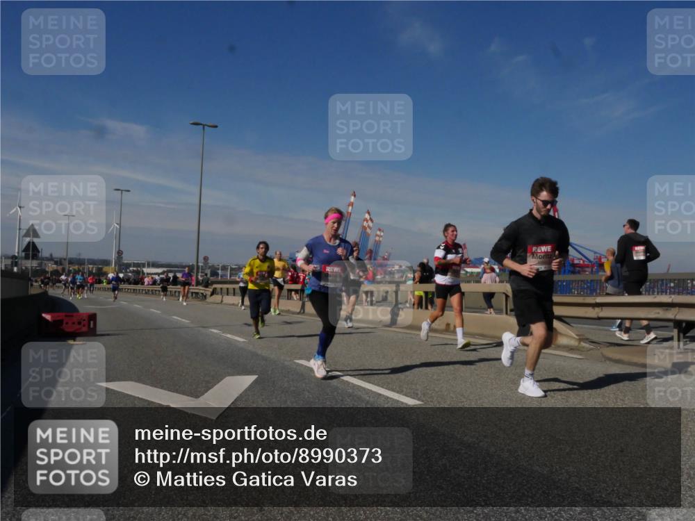 03.10.2025 - Köhlbrandbrückenlauf Matties Gatica Varas http://msf.ph/oto/8990373 03.10.2025 12:39:49 Position 2  meine-sportfotos.de