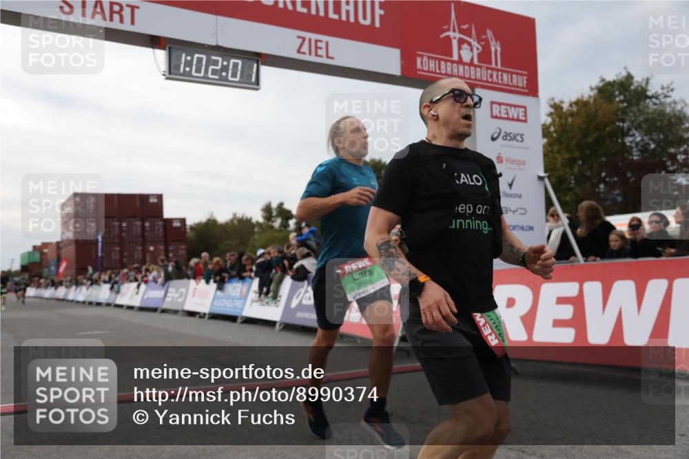 03.10.2025 - Köhlbrandbrückenlauf Yannick Fuchs http://msf.ph/oto/8990374 03.10.2025 16:02:00 Ziel 7204, 7299, 9145, 9324 meine-sportfotos.de