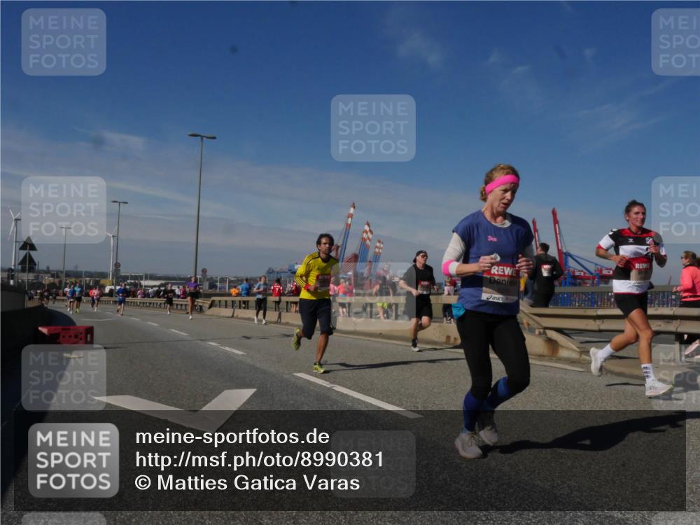 03.10.2025 - Köhlbrandbrückenlauf Matties Gatica Varas http://msf.ph/oto/8990381 03.10.2025 12:39:50 Position 2  meine-sportfotos.de