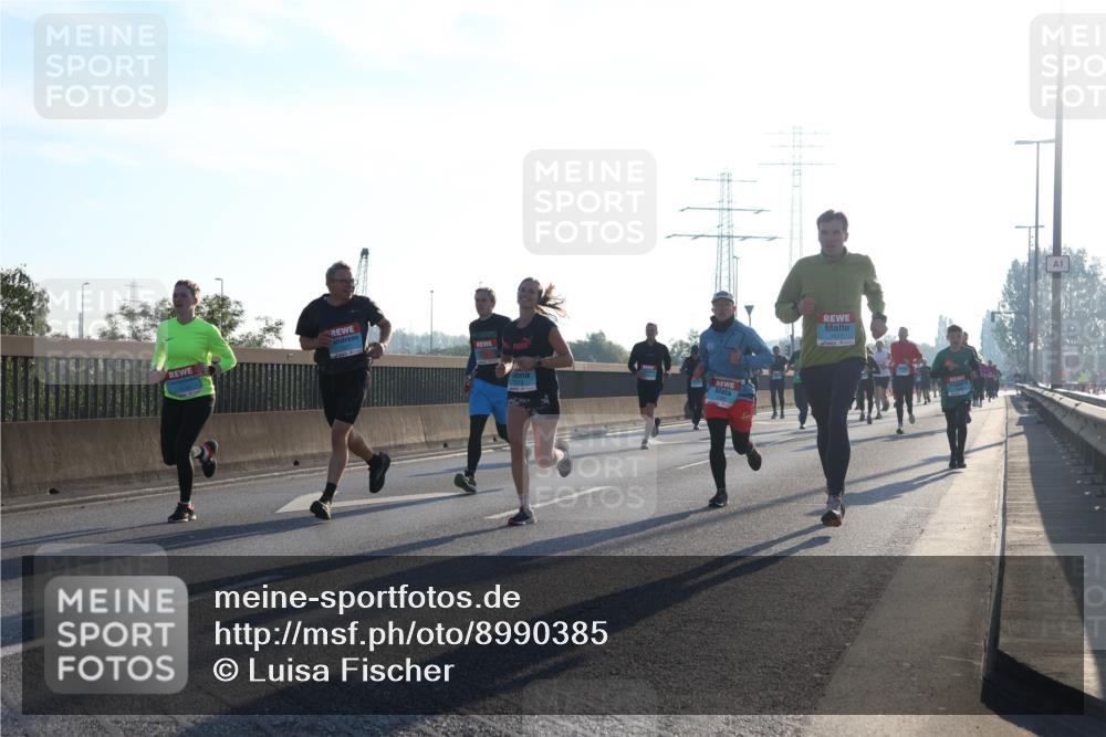 03.10.2025 - Köhlbrandbrückenlauf Luisa Fischer http://msf.ph/oto/8990385 03.10.2025 10:14:24 Position 3  meine-sportfotos.de