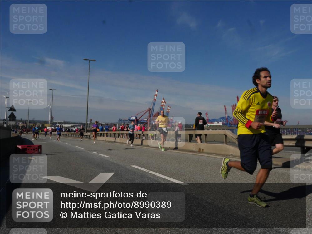 03.10.2025 - Köhlbrandbrückenlauf Matties Gatica Varas http://msf.ph/oto/8990389 03.10.2025 12:39:52 Position 2  meine-sportfotos.de