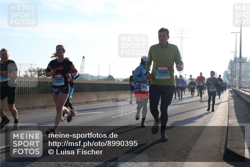03.10.2025 - Köhlbrandbrückenlauf Luisa Fischer http://msf.ph/oto/8990395 03.10.2025 10:14:25 Position 3 1077, 1018, 1517 meine-sportfotos.de