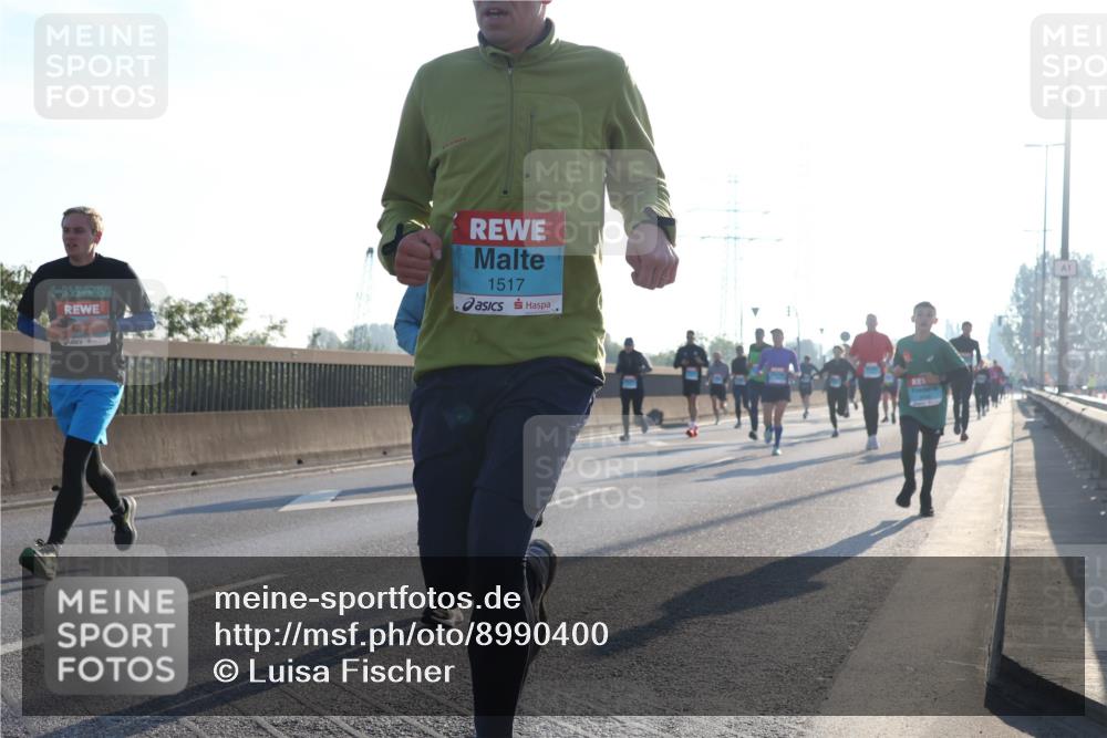 03.10.2025 - Köhlbrandbrückenlauf Luisa Fischer http://msf.ph/oto/8990400 03.10.2025 10:14:25 Position 3 1517 meine-sportfotos.de