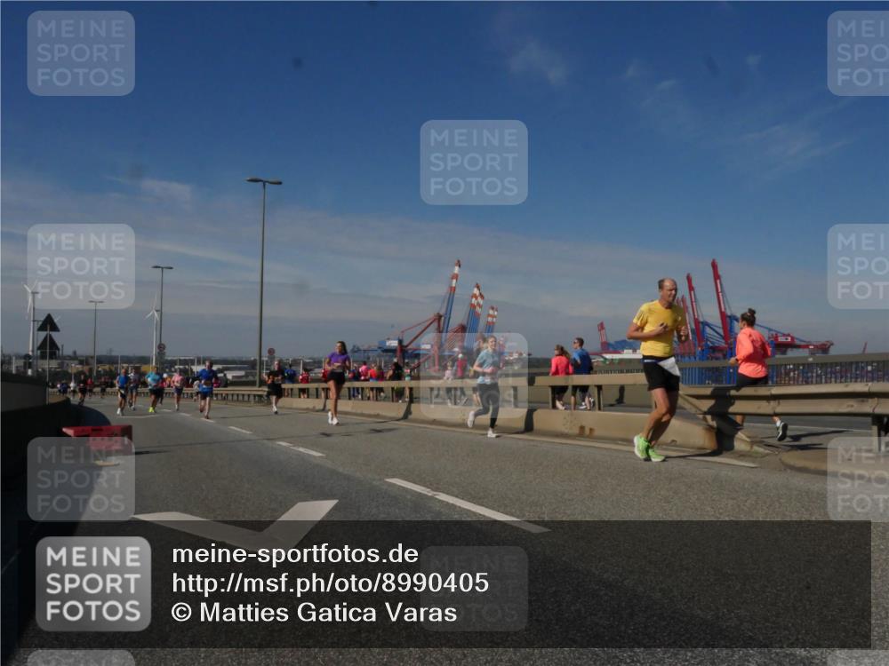 03.10.2025 - Köhlbrandbrückenlauf Matties Gatica Varas http://msf.ph/oto/8990405 03.10.2025 12:39:54 Position 2  meine-sportfotos.de