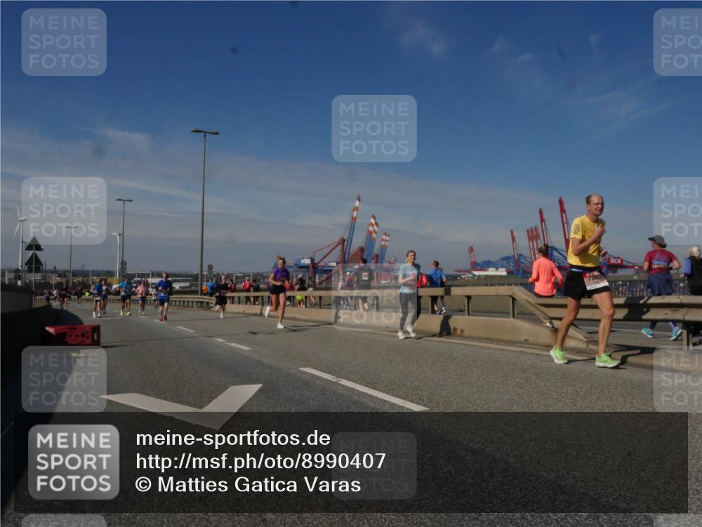 03.10.2025 - Köhlbrandbrückenlauf Matties Gatica Varas http://msf.ph/oto/8990407 03.10.2025 12:39:54 Position 2 0210 meine-sportfotos.de
