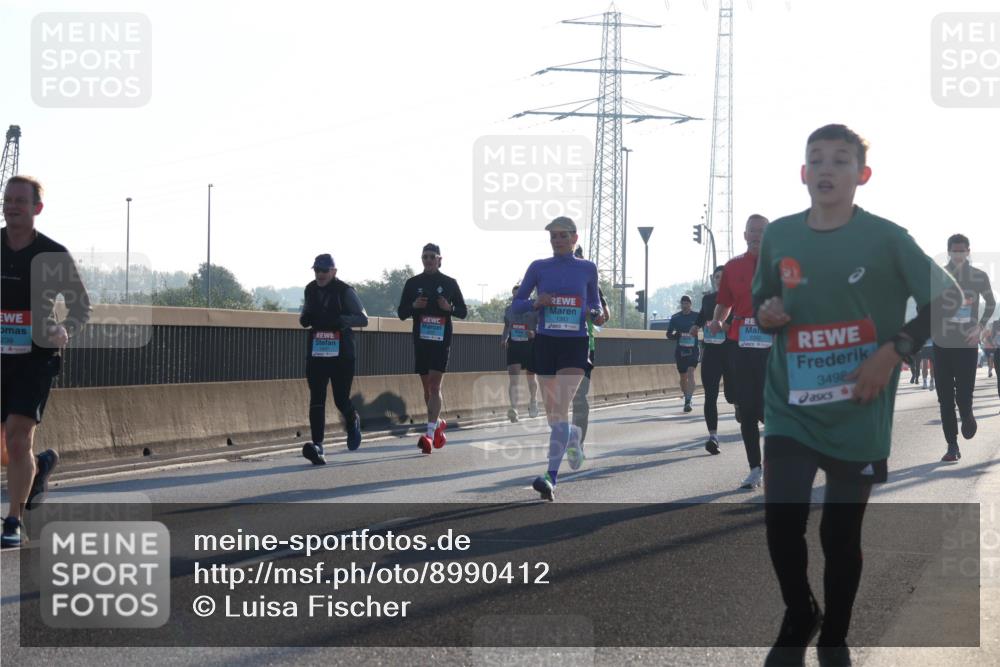 03.10.2025 - Köhlbrandbrückenlauf Luisa Fischer http://msf.ph/oto/8990412 03.10.2025 10:14:27 Position 3 239, 1383, 3498 meine-sportfotos.de