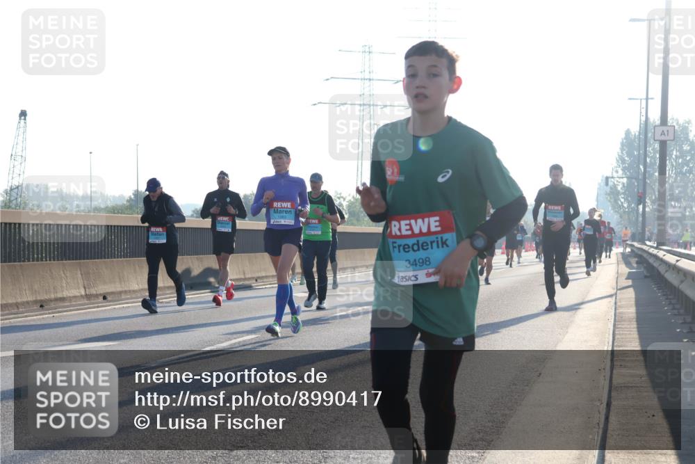 03.10.2025 - Köhlbrandbrückenlauf Luisa Fischer http://msf.ph/oto/8990417 03.10.2025 10:14:27 Position 3 1383, 3498, 1 meine-sportfotos.de