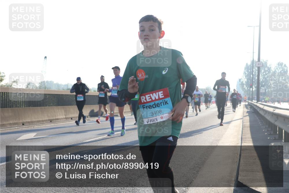 03.10.2025 - Köhlbrandbrückenlauf Luisa Fischer http://msf.ph/oto/8990419 03.10.2025 10:14:28 Position 3 3498 meine-sportfotos.de
