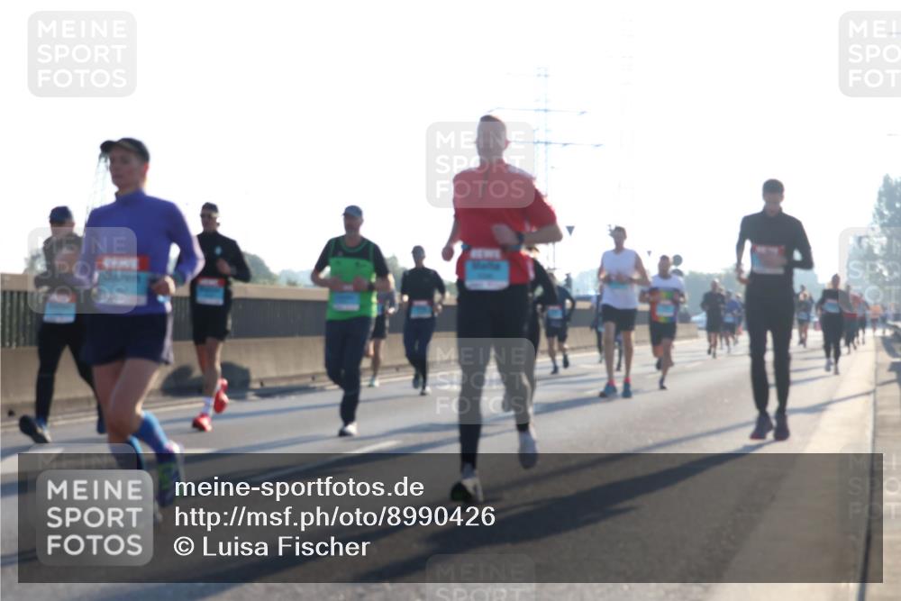 03.10.2025 - Köhlbrandbrückenlauf Luisa Fischer http://msf.ph/oto/8990426 03.10.2025 10:14:29 Position 3  meine-sportfotos.de