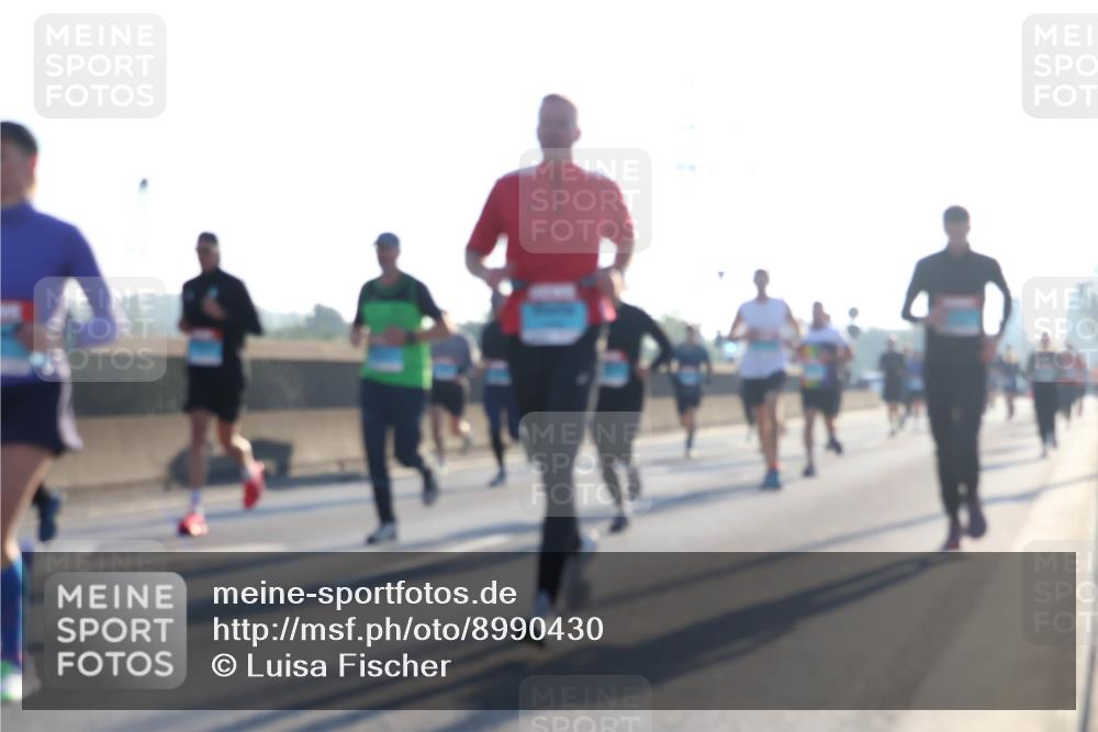 03.10.2025 - Köhlbrandbrückenlauf Luisa Fischer http://msf.ph/oto/8990430 03.10.2025 10:14:29 Position 3  meine-sportfotos.de