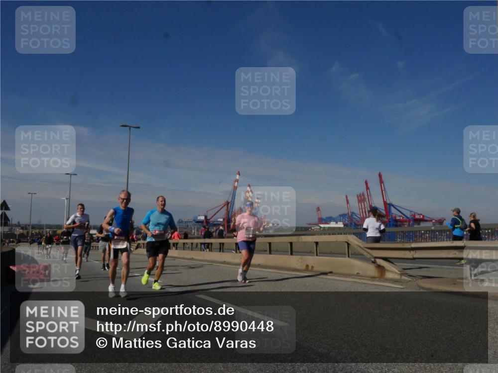03.10.2025 - Köhlbrandbrückenlauf Matties Gatica Varas http://msf.ph/oto/8990448 03.10.2025 12:40:03 Position 2  meine-sportfotos.de