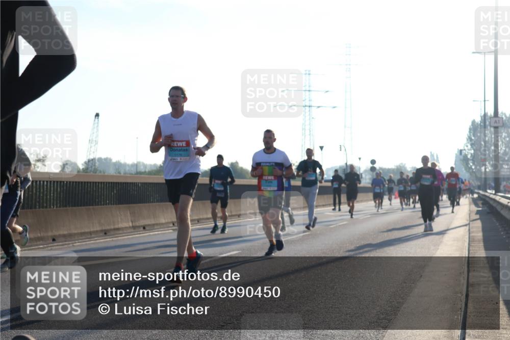03.10.2025 - Köhlbrandbrückenlauf Luisa Fischer http://msf.ph/oto/8990450 03.10.2025 10:14:32 Position 3 1176, 1 meine-sportfotos.de