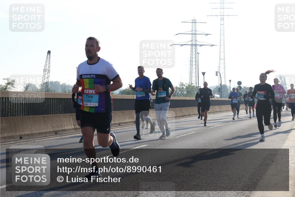 03.10.2025 - Köhlbrandbrückenlauf Luisa Fischer http://msf.ph/oto/8990461 03.10.2025 10:14:33 Position 3 1248 meine-sportfotos.de