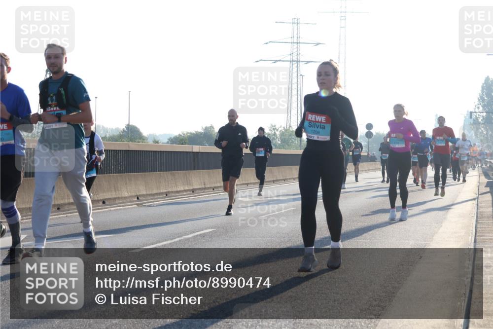 03.10.2025 - Köhlbrandbrückenlauf Luisa Fischer http://msf.ph/oto/8990474 03.10.2025 10:14:35 Position 3 30, 1208 meine-sportfotos.de