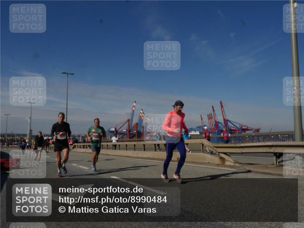 03.10.2025 - Köhlbrandbrückenlauf Matties Gatica Varas http://msf.ph/oto/8990484 03.10.2025 12:40:08 Position 2 118 meine-sportfotos.de