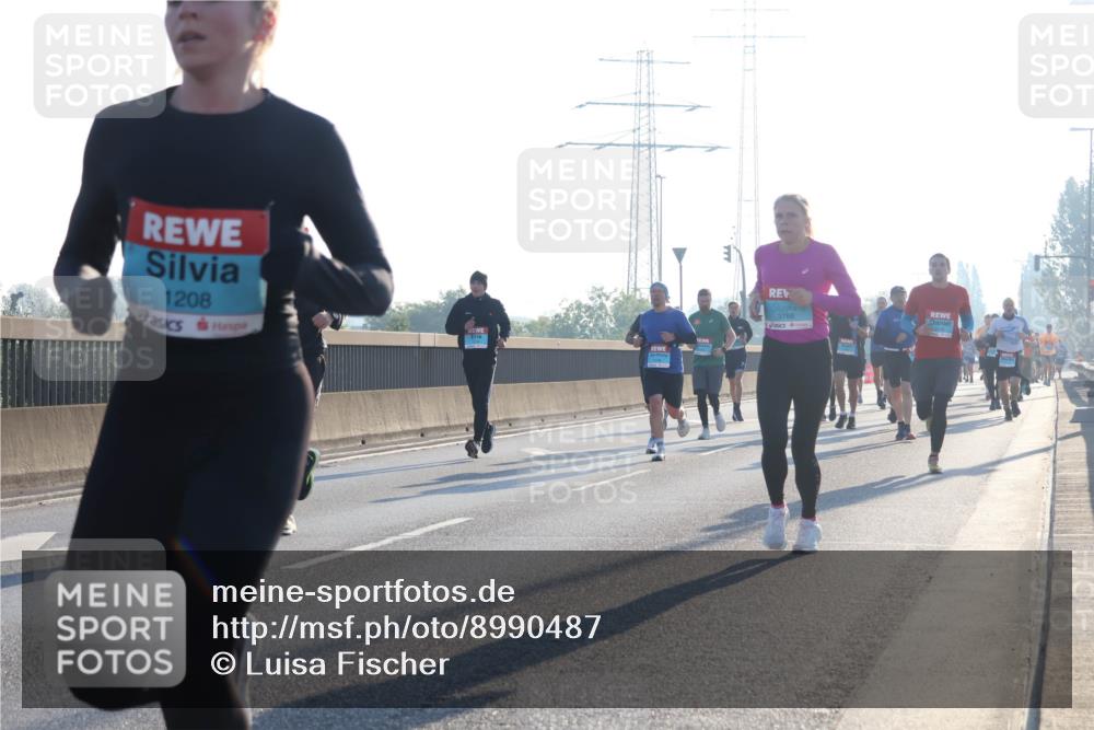 03.10.2025 - Köhlbrandbrückenlauf Luisa Fischer http://msf.ph/oto/8990487 03.10.2025 10:14:37 Position 3 1208, 3766 meine-sportfotos.de