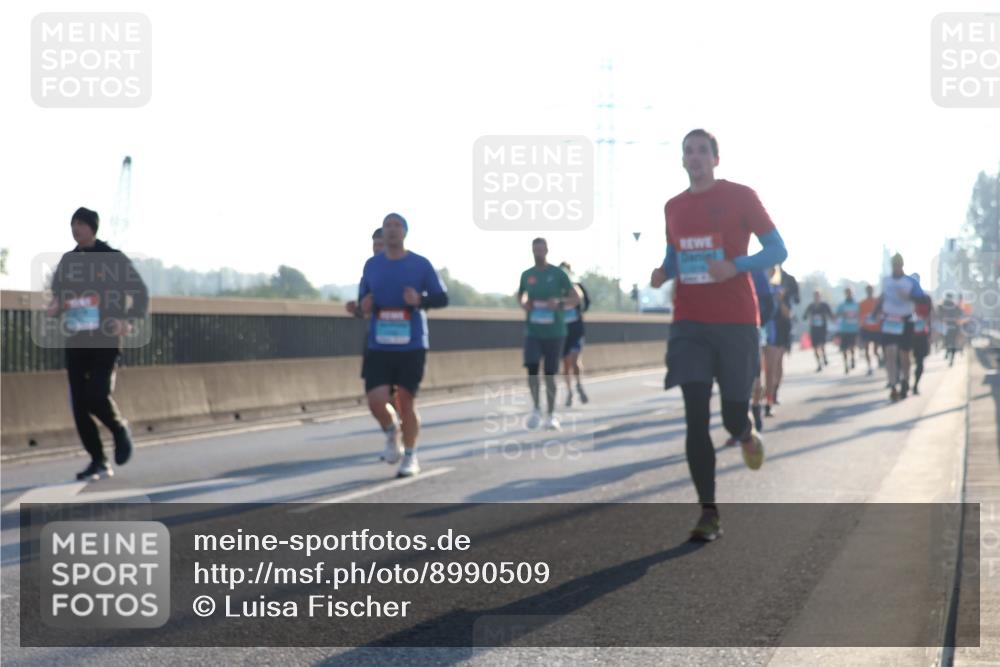 03.10.2025 - Köhlbrandbrückenlauf Luisa Fischer http://msf.ph/oto/8990509 03.10.2025 10:14:39 Position 3  meine-sportfotos.de