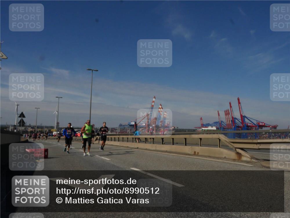 03.10.2025 - Köhlbrandbrückenlauf Matties Gatica Varas http://msf.ph/oto/8990512 03.10.2025 12:40:13 Position 2  meine-sportfotos.de