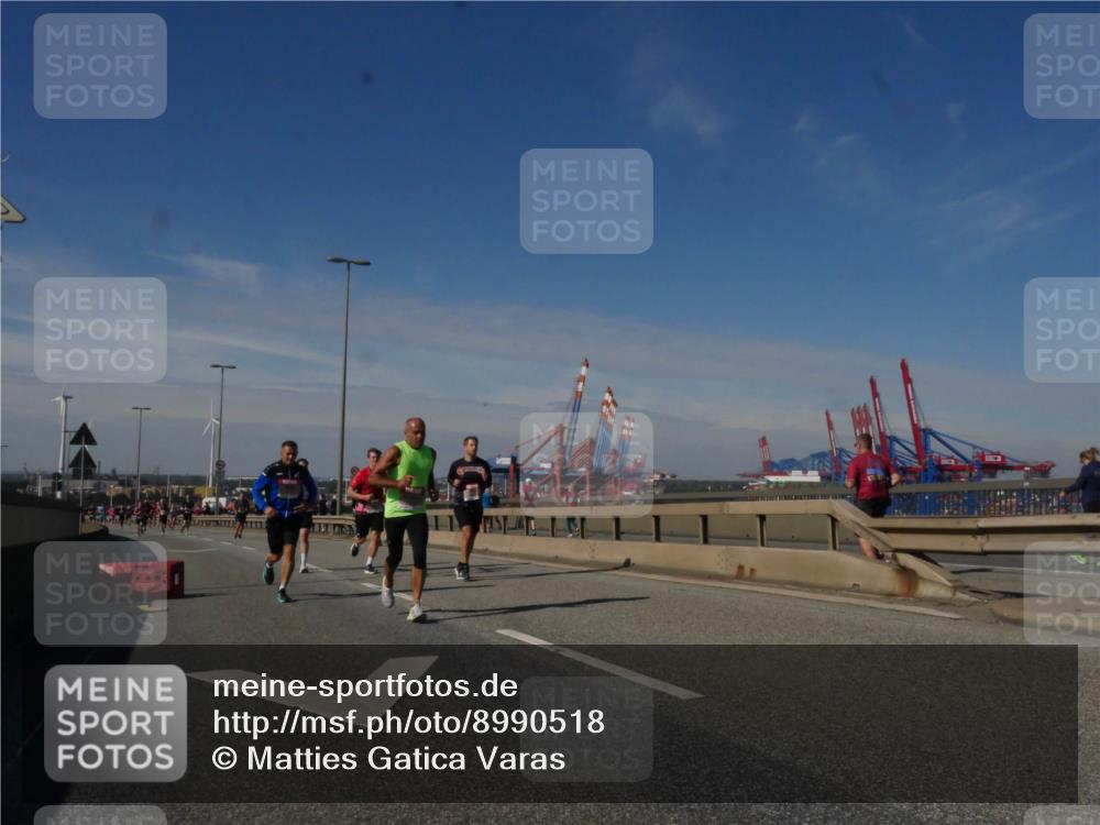 03.10.2025 - Köhlbrandbrückenlauf Matties Gatica Varas http://msf.ph/oto/8990518 03.10.2025 12:40:15 Position 2  meine-sportfotos.de