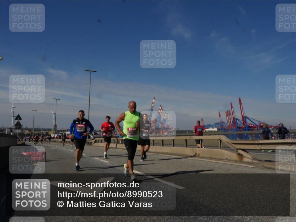 03.10.2025 - Köhlbrandbrückenlauf Matties Gatica Varas http://msf.ph/oto/8990523 03.10.2025 12:40:16 Position 2 1111 meine-sportfotos.de
