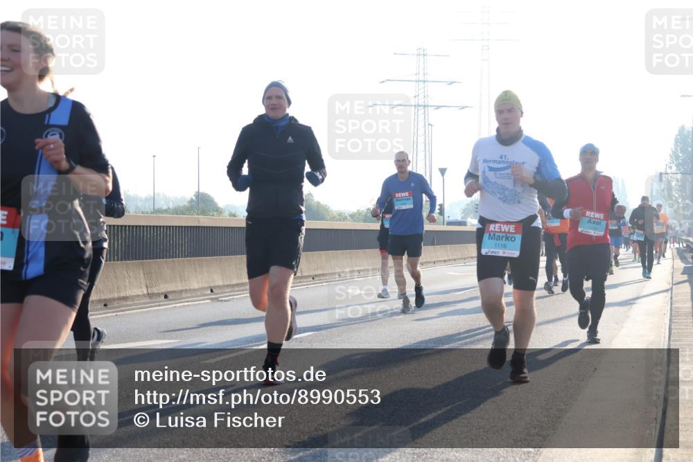 03.10.2025 - Köhlbrandbrückenlauf Luisa Fischer http://msf.ph/oto/8990553 03.10.2025 10:14:44 Position 3 41, 1116, 1134 meine-sportfotos.de
