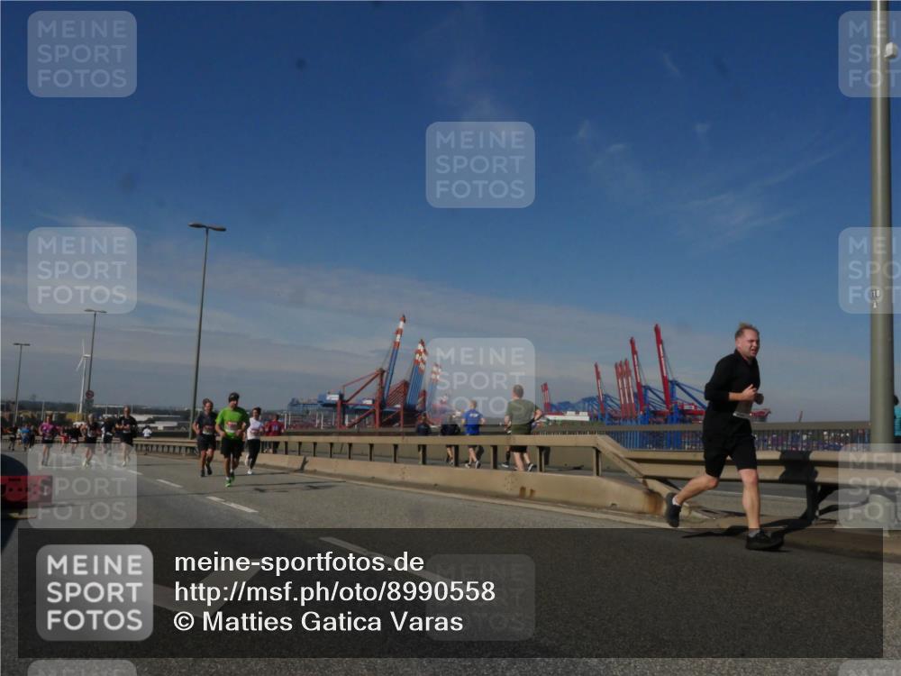 03.10.2025 - Köhlbrandbrückenlauf Matties Gatica Varas http://msf.ph/oto/8990558 03.10.2025 12:40:22 Position 2  meine-sportfotos.de