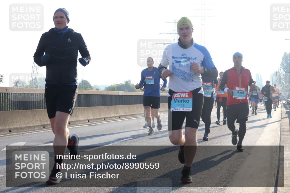 03.10.2025 - Köhlbrandbrückenlauf Luisa Fischer http://msf.ph/oto/8990559 03.10.2025 10:14:45 Position 3 41, 1218, 1116, 1134 meine-sportfotos.de