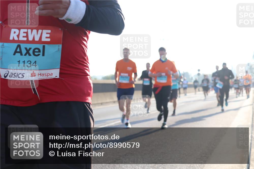 03.10.2025 - Köhlbrandbrückenlauf Luisa Fischer http://msf.ph/oto/8990579 03.10.2025 10:14:48 Position 3 1134 meine-sportfotos.de