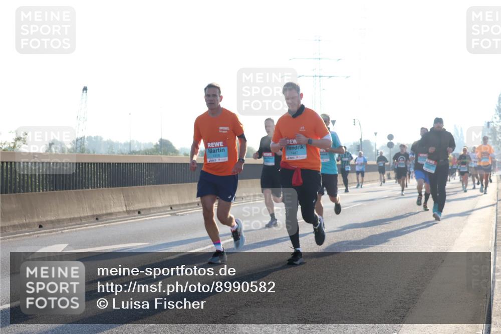 03.10.2025 - Köhlbrandbrückenlauf Luisa Fischer http://msf.ph/oto/8990582 03.10.2025 10:14:48 Position 3 1315, 1447 meine-sportfotos.de