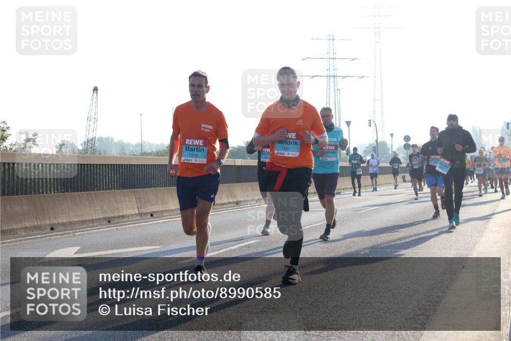 03.10.2025 - Köhlbrandbrückenlauf Luisa Fischer http://msf.ph/oto/8990585 03.10.2025 10:14:48 Position 3 1315, 1447 meine-sportfotos.de