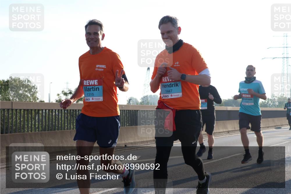 03.10.2025 - Köhlbrandbrückenlauf Luisa Fischer http://msf.ph/oto/8990592 03.10.2025 10:14:49 Position 3 1315, 4, 1447, 1141 meine-sportfotos.de