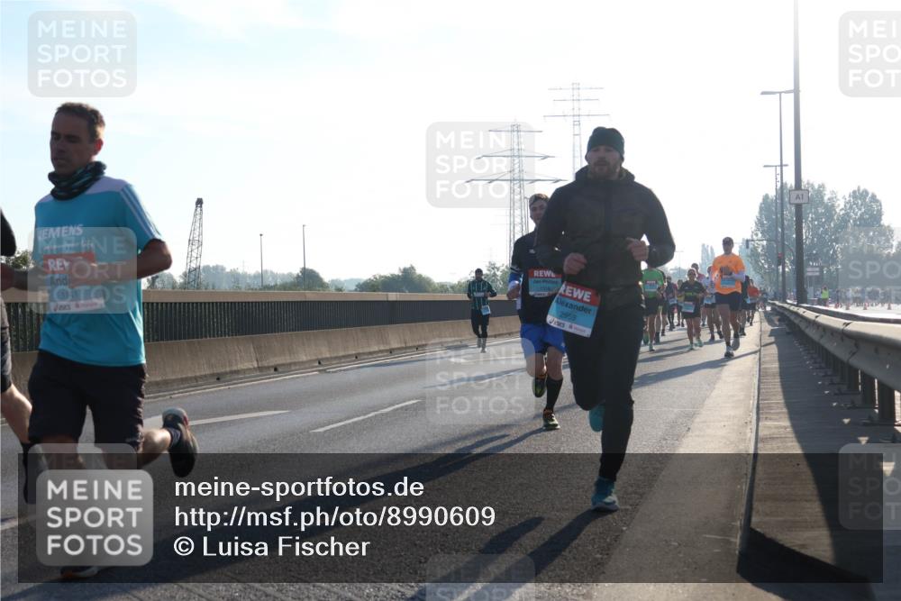 03.10.2025 - Köhlbrandbrückenlauf Luisa Fischer http://msf.ph/oto/8990609 03.10.2025 10:14:51 Position 3 1141, 1316, 2959, 1 meine-sportfotos.de