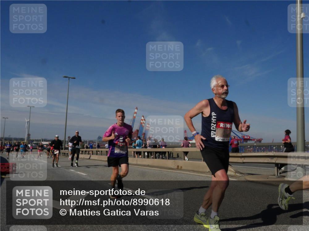03.10.2025 - Köhlbrandbrückenlauf Matties Gatica Varas http://msf.ph/oto/8990618 03.10.2025 12:40:30 Position 2  meine-sportfotos.de