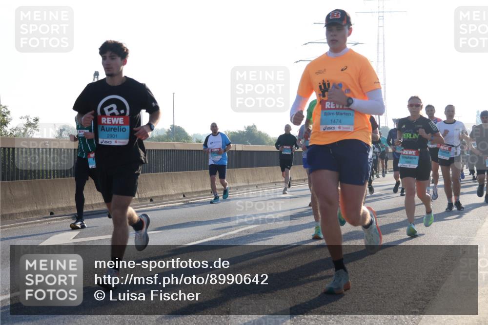 03.10.2025 - Köhlbrandbrückenlauf Luisa Fischer http://msf.ph/oto/8990642 03.10.2025 10:14:55 Position 3 2901, 1474, 1092 meine-sportfotos.de