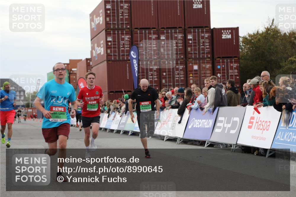 03.10.2025 - Köhlbrandbrückenlauf Yannick Fuchs http://msf.ph/oto/8990645 03.10.2025 16:02:15 Ziel 7171, 8049, 8509, 9115, 9409 meine-sportfotos.de