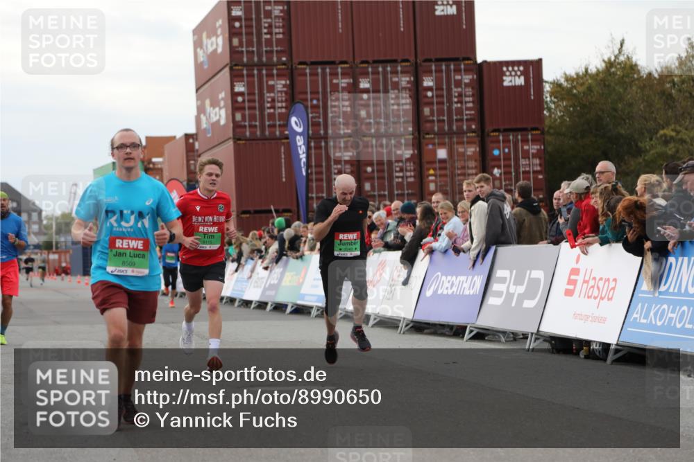 03.10.2025 - Köhlbrandbrückenlauf Yannick Fuchs http://msf.ph/oto/8990650 03.10.2025 16:02:15 Ziel 7171, 8049, 8509, 9115, 9409 meine-sportfotos.de