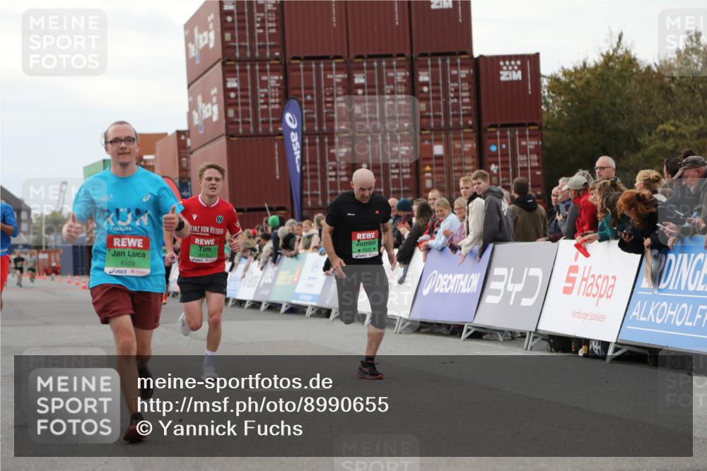 03.10.2025 - Köhlbrandbrückenlauf Yannick Fuchs http://msf.ph/oto/8990655 03.10.2025 16:02:15 Ziel 7171, 8049, 8509, 9115, 9409 meine-sportfotos.de