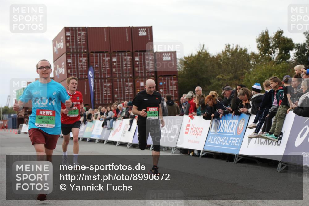 03.10.2025 - Köhlbrandbrückenlauf Yannick Fuchs http://msf.ph/oto/8990672 03.10.2025 16:02:16 Ziel 7171, 8049, 8509, 9115, 9409 meine-sportfotos.de