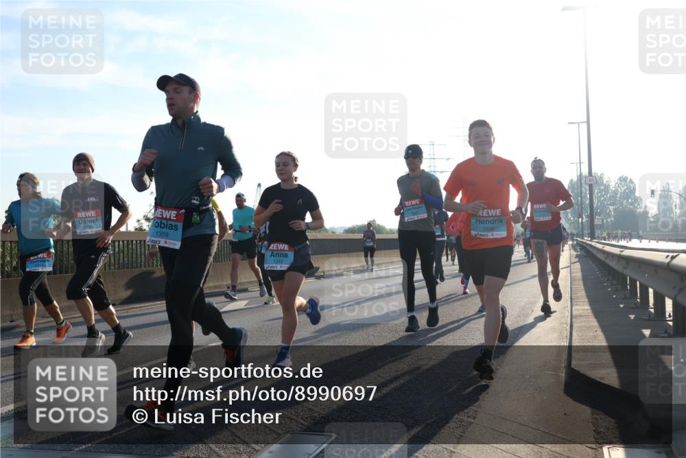 03.10.2025 - Köhlbrandbrückenlauf Luisa Fischer http://msf.ph/oto/8990697 03.10.2025 10:15:04 Position 3 1359, 1242, 3496 meine-sportfotos.de