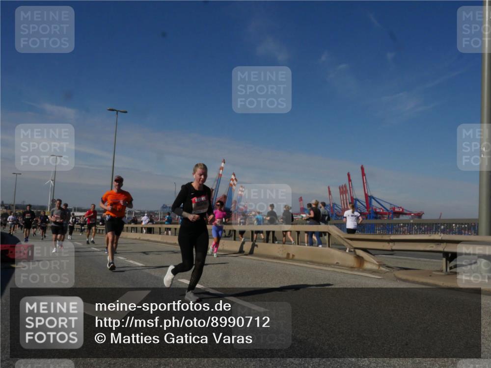 03.10.2025 - Köhlbrandbrückenlauf Matties Gatica Varas http://msf.ph/oto/8990712 03.10.2025 12:40:45 Position 2 118 meine-sportfotos.de