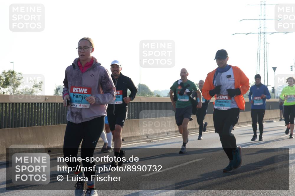 03.10.2025 - Köhlbrandbrückenlauf Luisa Fischer http://msf.ph/oto/8990732 03.10.2025 10:15:08 Position 3 1864, 3073, 3164 meine-sportfotos.de
