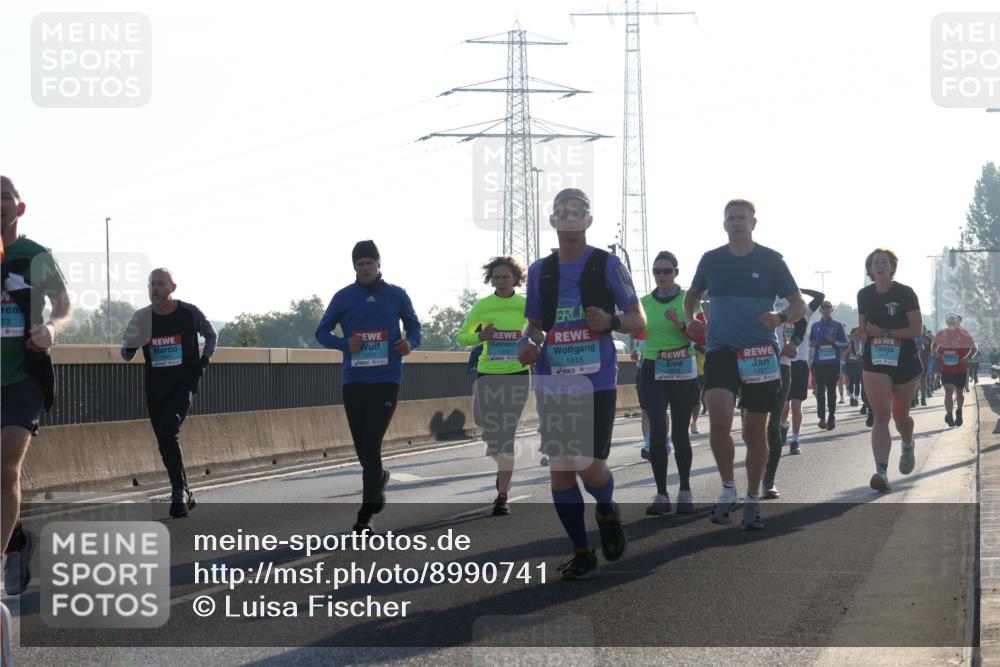 03.10.2025 - Köhlbrandbrückenlauf Luisa Fischer http://msf.ph/oto/8990741 03.10.2025 10:15:09 Position 3 73, 1370, 1312, 1415, 1357 meine-sportfotos.de